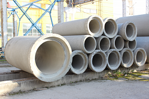 Трубы жалезабетонныя дыяметрам 500-2000 мм для водапрапускных збудаванняў на аўтамабільных дарогах.