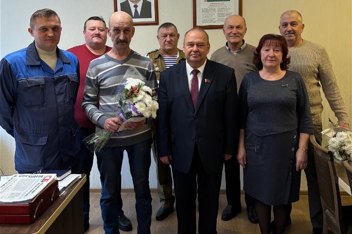 Ветераны-интернационалисты «Барановичи КЖБК» принимают поздравления с 37-й годовщиной вывода войск из Афганистана