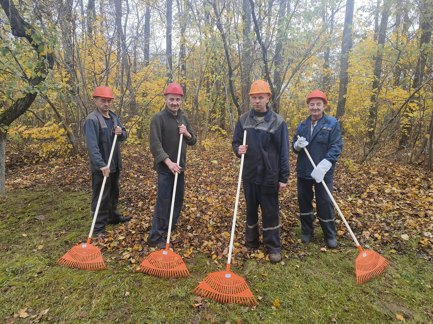 17.10.2025 начались уборки закреплённых территорий