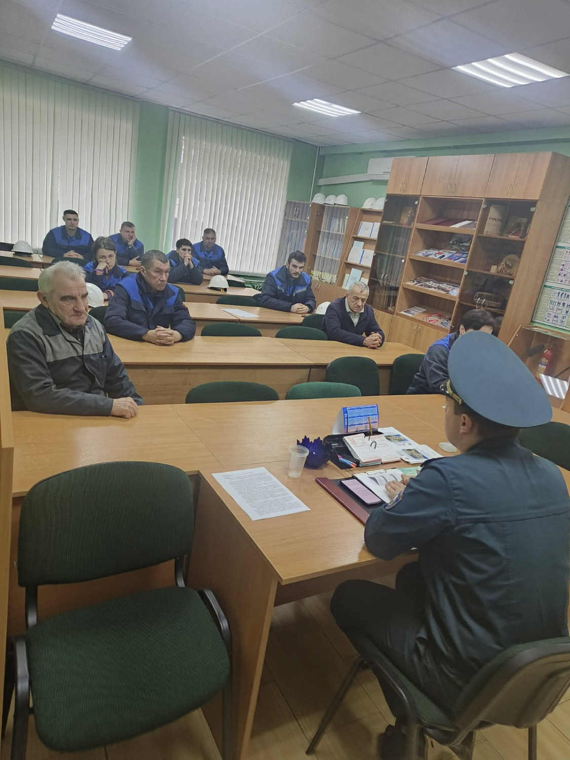 Филиал "Барановичский КЖБК" ОАО "Кричевцементноштфер" посетил старший инспектор сектора надзора и профилактики Барановичского горрайотдела по чрезвычайным  ситуациям 